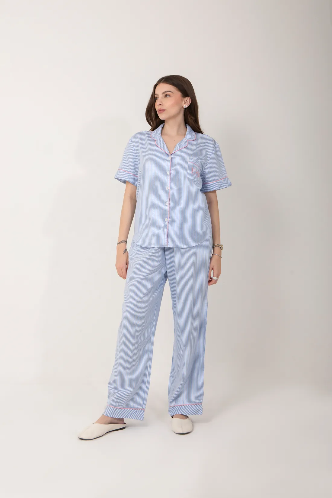 Pijama Melissa, Listrado azul-claro